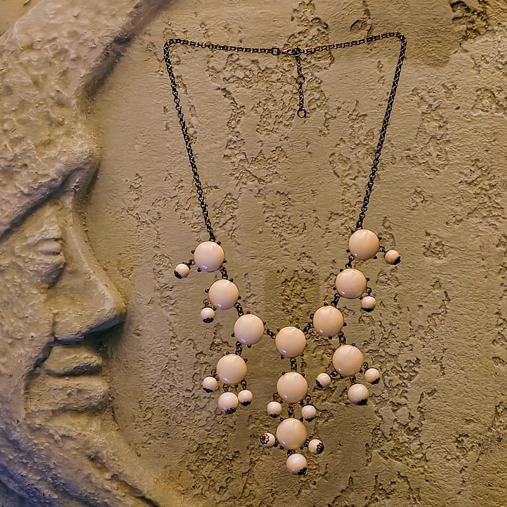 Elegant Cream Beaded Necklace